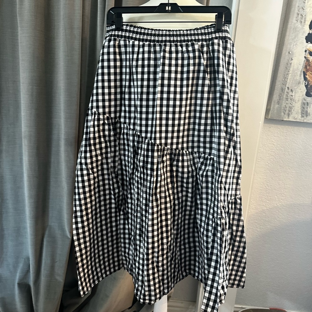 SOLD Who what wear gingham skirt with elastic waist size large